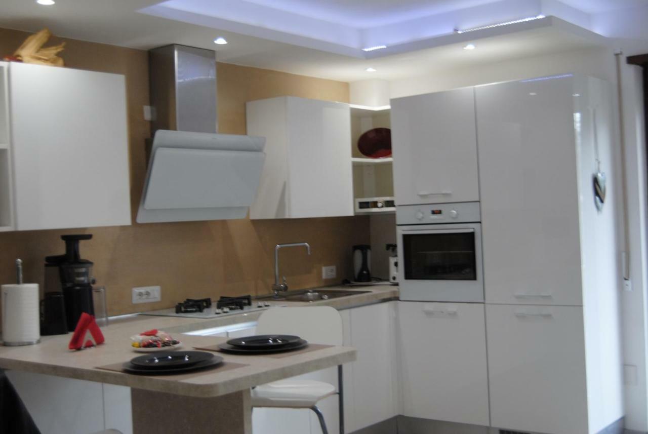Casa Akira Apartment Riva del Garda Ngoại thất bức ảnh